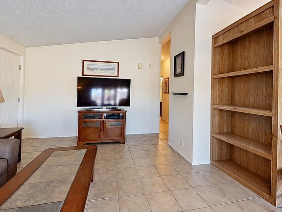 4th image of 3736 S Lakeside Dr