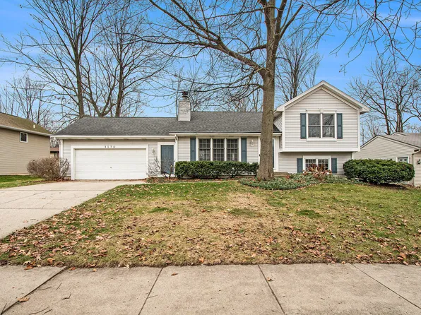 1374 Springdale Dr SE, Grand Rapids, MI 49508