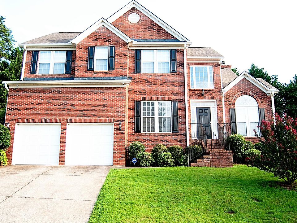 Spacious 5 bedroom, 4 bathroom home