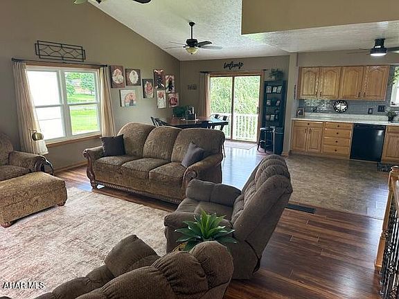 3rd image of 116 Lennys Dr