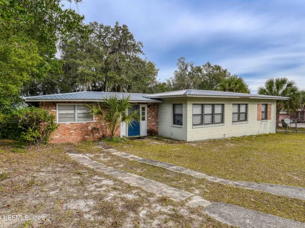 2012 ST JOHNS Avenue, Palatka, FL 32177