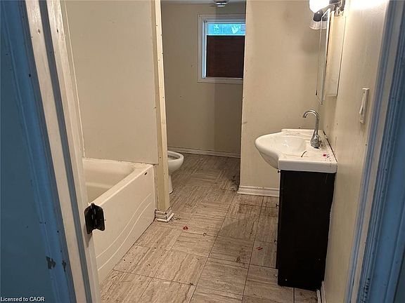 5th image of 16 Albert St
