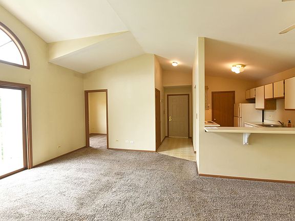 2nd image of 4402 W Shamrock Ln APT 3D