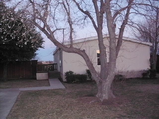 1st image of 238 Castleridge Dr