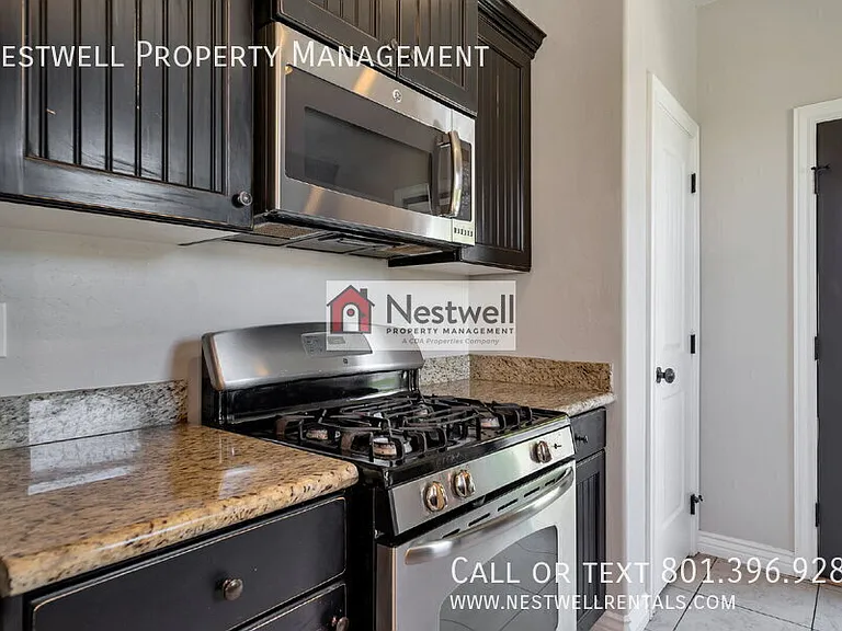 4631 W Vermillion Dr — Photo 7