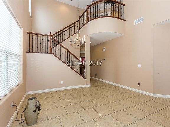 5th image of 7247 Cabarita Ave