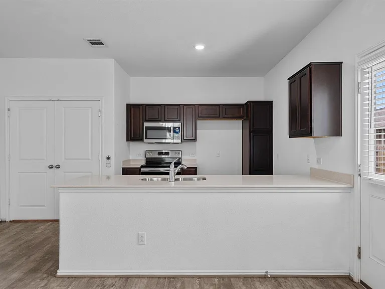 791 Circle Way — Photo 12