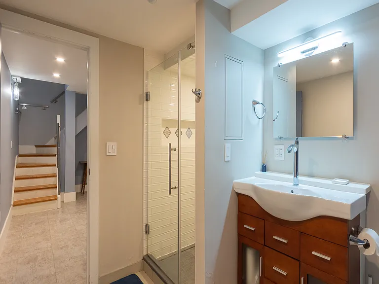 218 N 8th St #1B — Photo 10