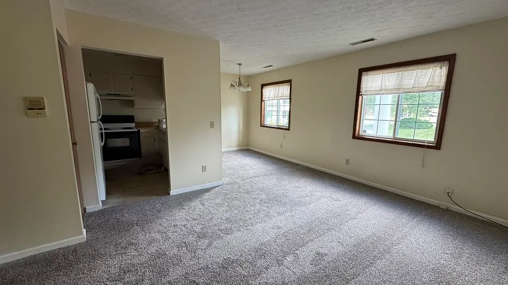 2 bed, 850 sqft, $1,000 — Photo 4