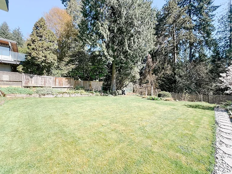 3190 Royal Ave — Photo 21