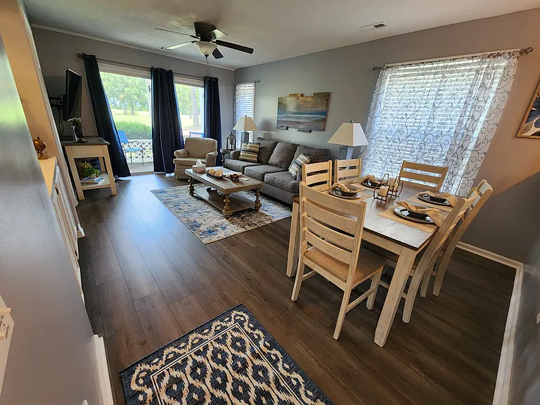 589 Blue River Ct #4C — Photo 4
