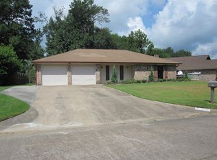 6125 Navajo Trl, Beaumont, TX 77708