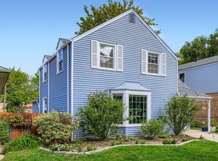 5346 Suffield Ter, Skokie, IL 60077