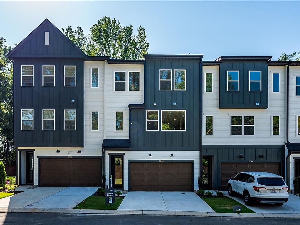 8048 Cedarsmith Exterior