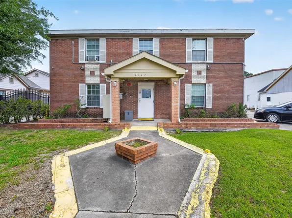 7742 Park Place Blvd #4, Houston, TX 77087