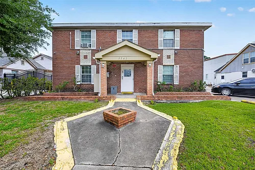 7742 Park Place Blvd #4 Photo 1