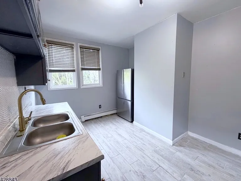 280 S 6th St #2 — Photo 5