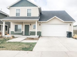 2317 13th Ave E, Williston, ND 58801