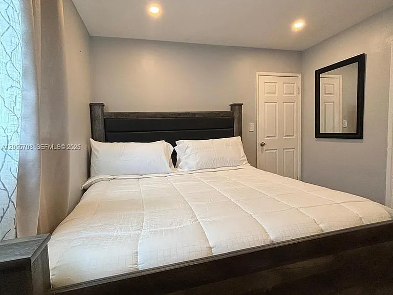 1509 N Andrews Ave #1 — Photo 3
