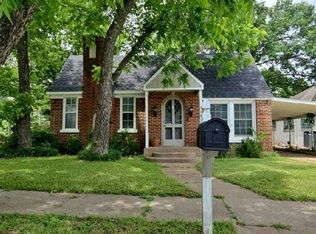 516 College St, Cleburne, TX 76033