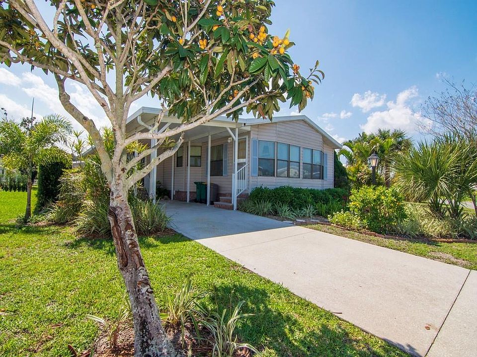 1st image of 325 Loquat Dr
