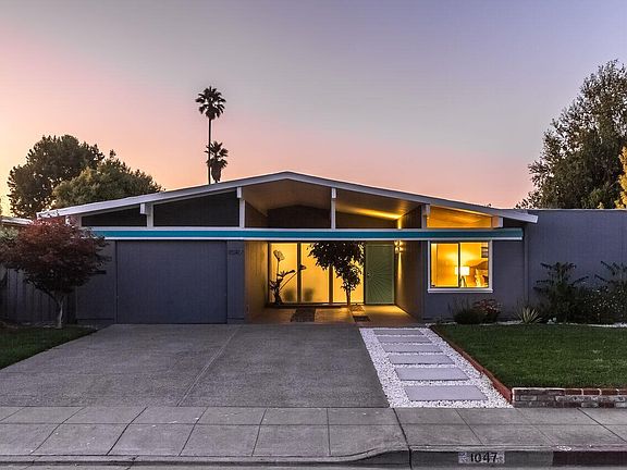 3rd image of 1047 Gull Ave