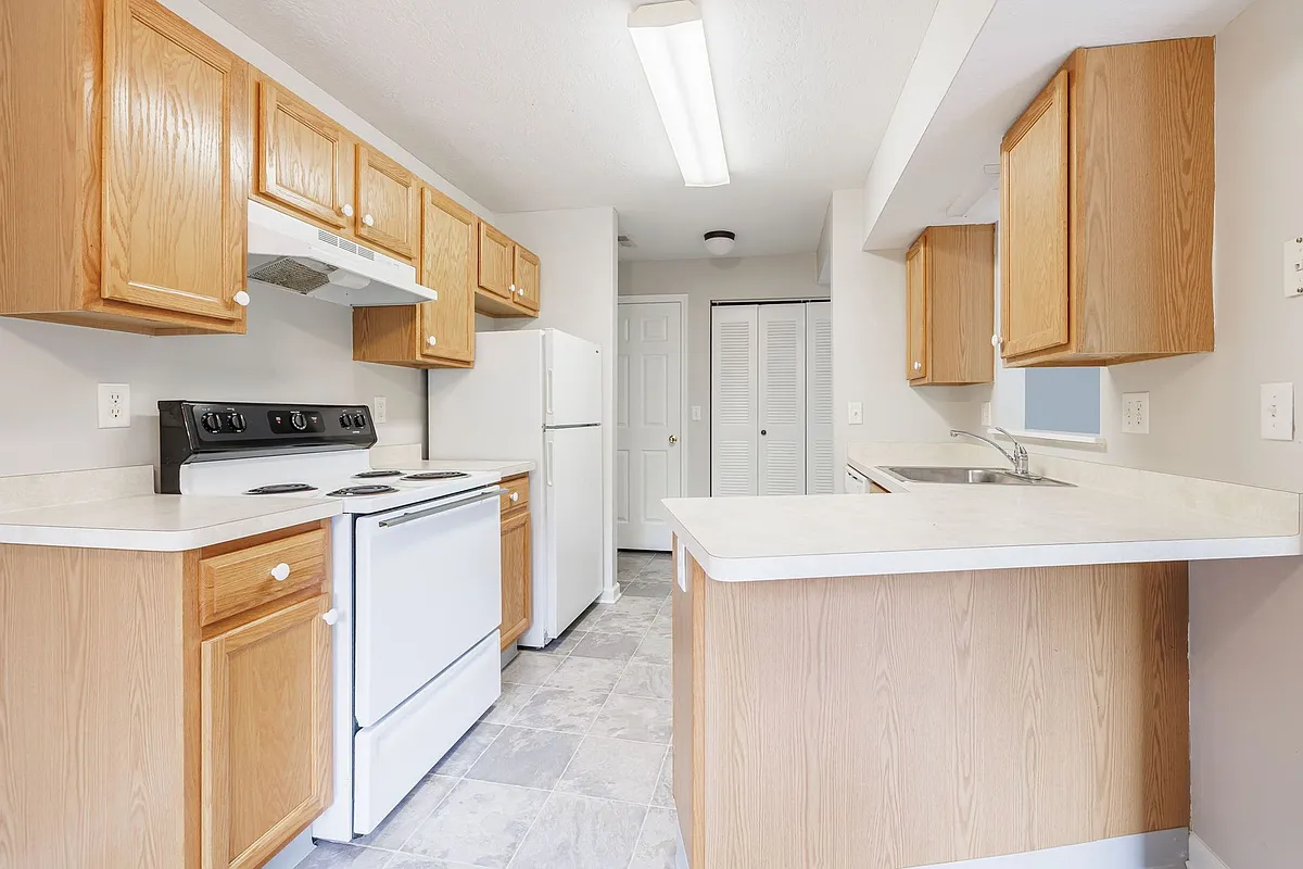 Building Photo - Swiss Chalet Apartments