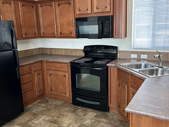 2nd image of 5600 N Dakota St Lot 42