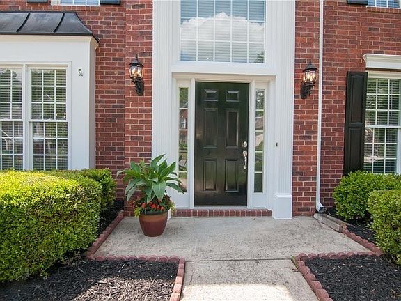 2nd image of 9940 Carrington Ln