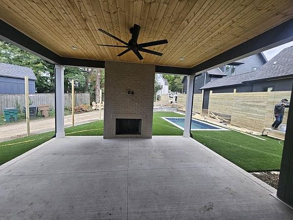 3rd image of 415 31st Ave S Lot 1