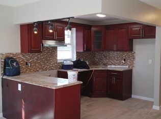 11594 218th St, Jamaica, NY 11411