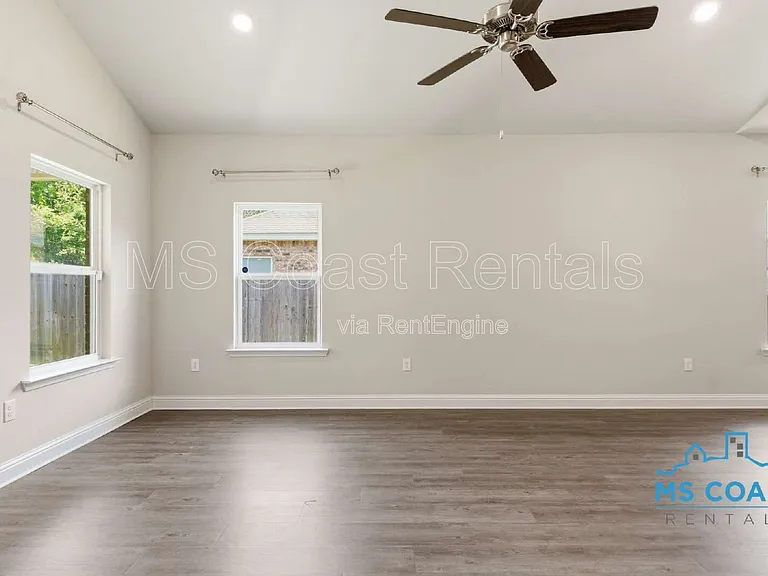 5723 Overland Dr — Photo 8