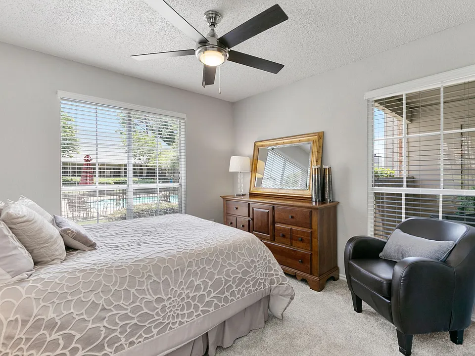 Creekwood Apartment Homes apartments community photo