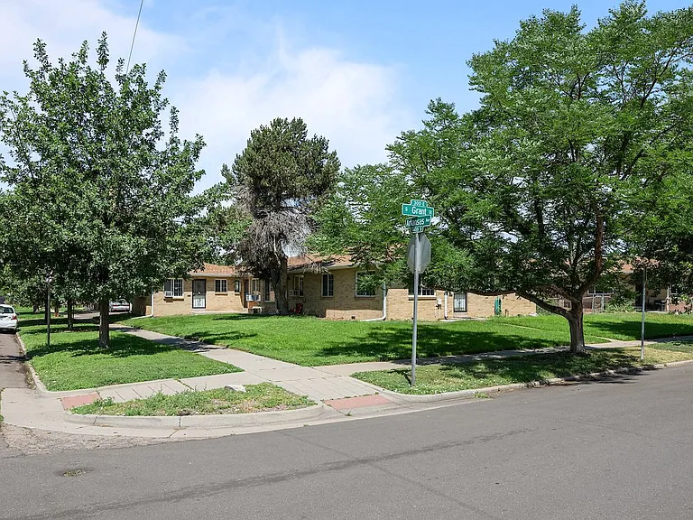 1393 S Grant St — Photo 1