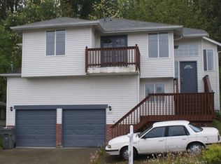 5650 23rd Ave SW, Seattle, WA 98106