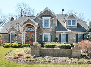 27 Chauncey Pl, Woodbury, NY 11797