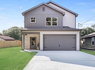 1214 Macarthur Dr, Port Neches, TX 77651