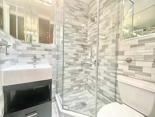 Rented by Century 21 Premier  | media 13