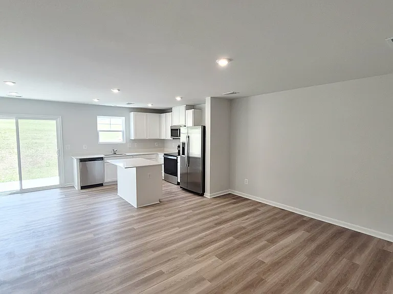 50 Grayson Village Dr — Photo 3