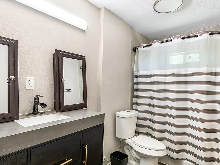 218 Waterfall Dr — Photo 16