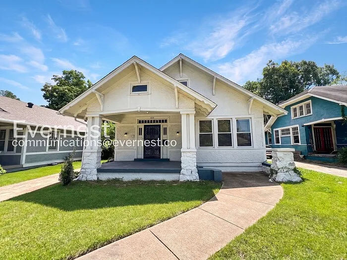 426 Garland St — Photo 1