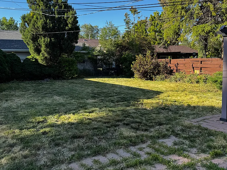 537 E Delno Dr — Photo 19