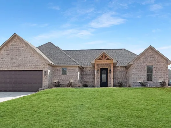 1043 Brown Dr, Texarkana, TX 75501