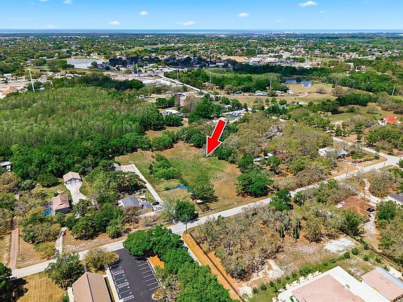 3rd image of 10675 Hilltop Dr