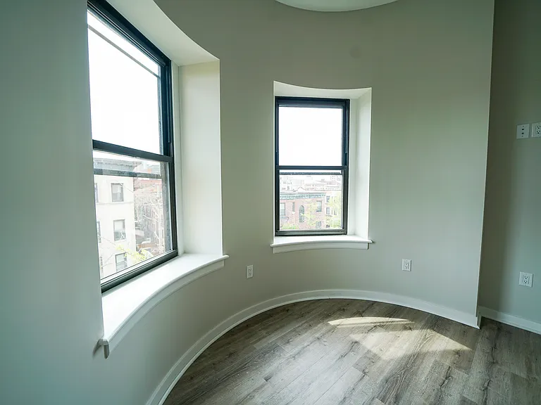 10 Blackwood St #432 — Photo 8