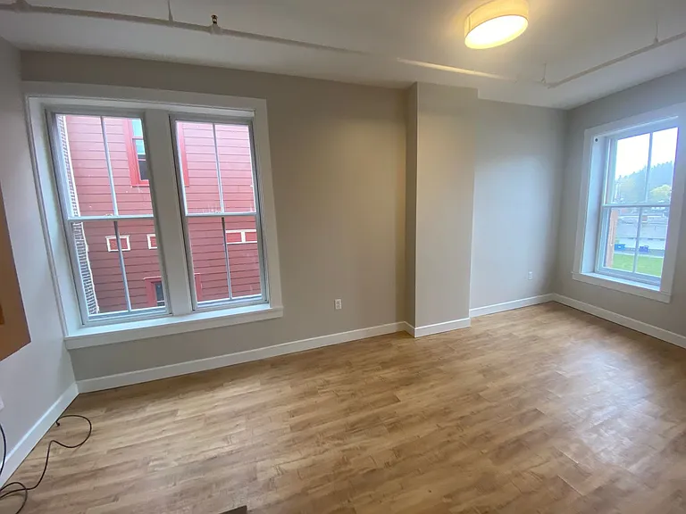 339 Main St #307 — Photo 7