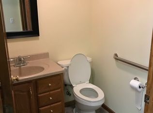 2409 Westward Dr UNIT B, Spring Grove, IL 60081