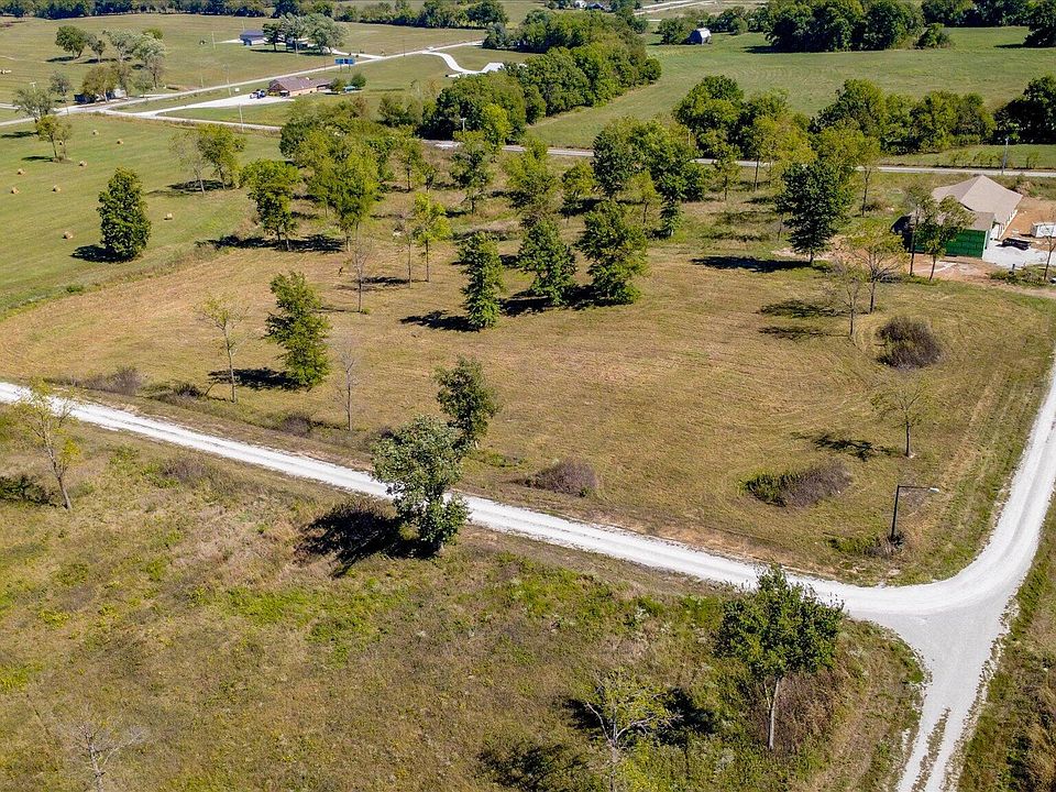 1st image of 007 S 82nd Road