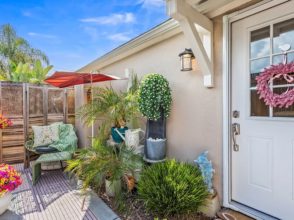 444 Rosario Dr