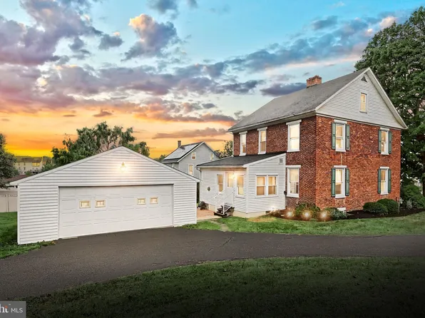 61 Gettysburg St, Arendtsville, PA 17303